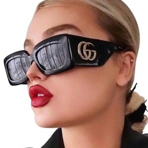 NWT GG0811S - 001 SQUARE SUNGLASSES